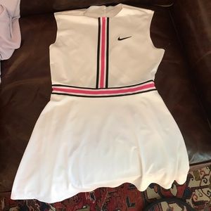 Nile Tennis Dress M